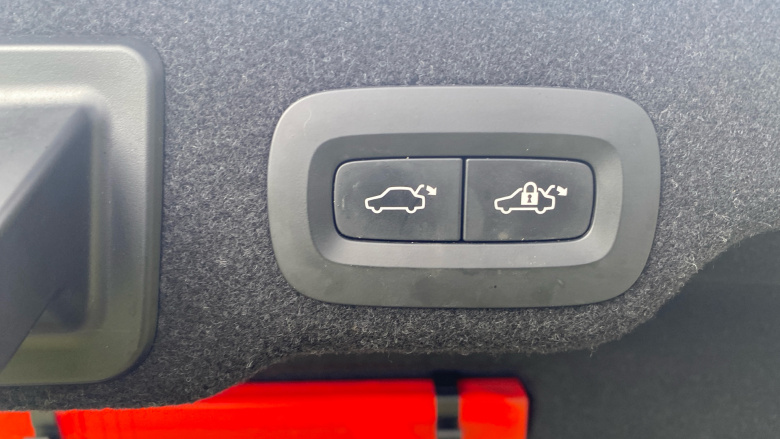 Volvo S90 2.0 T8 [390] Hybrid R DESIGN Pro 4dr AWD Gtron Saloon